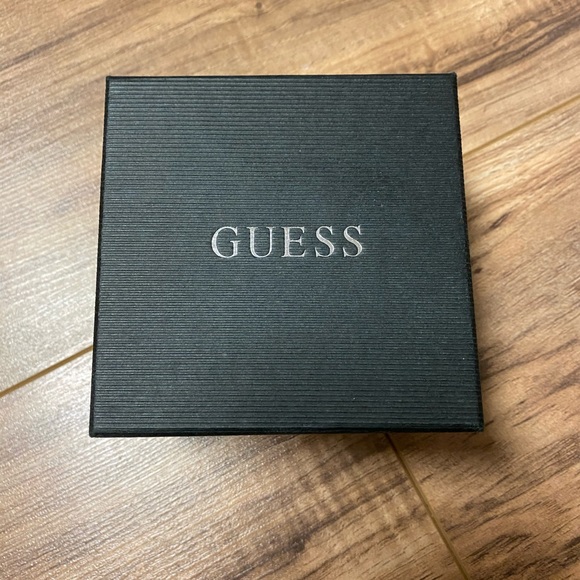 Gold Guess Watch - Picture 2 of 5